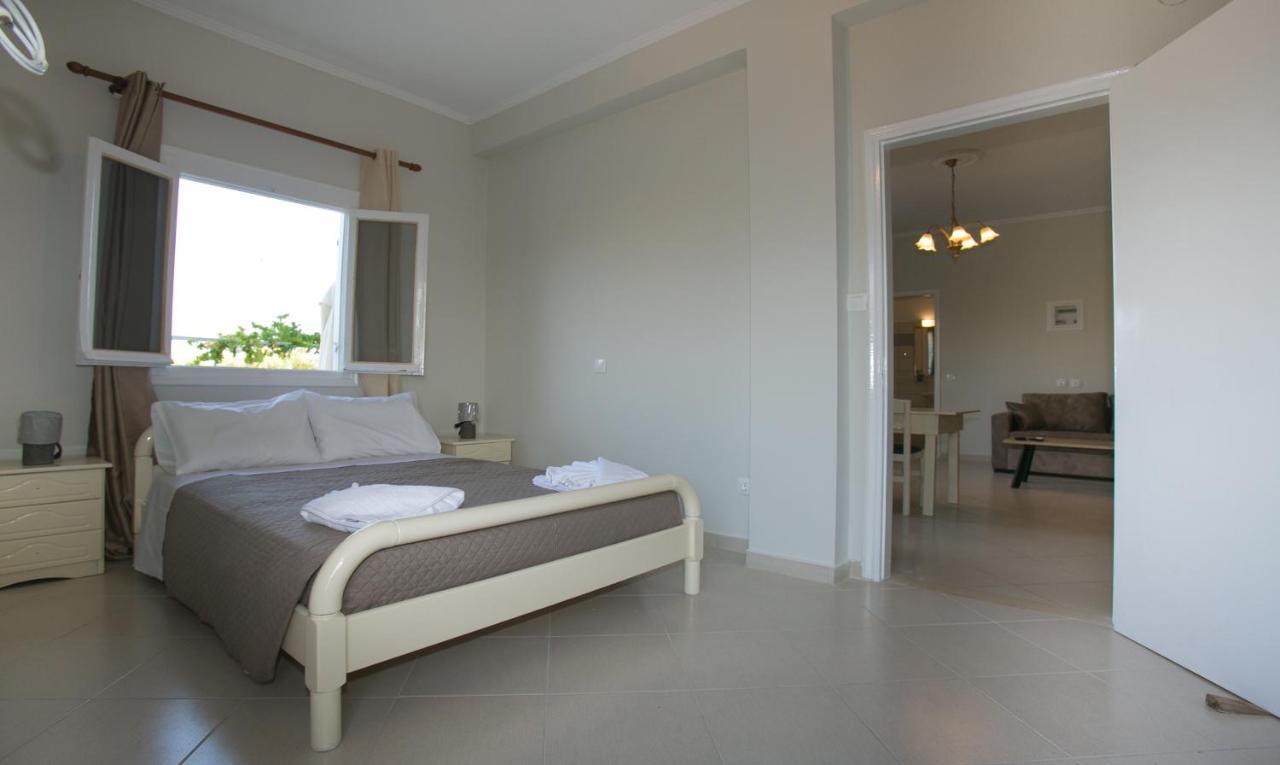 Babi'S Villa - Garden Apartment Lixouri Ngoại thất bức ảnh
