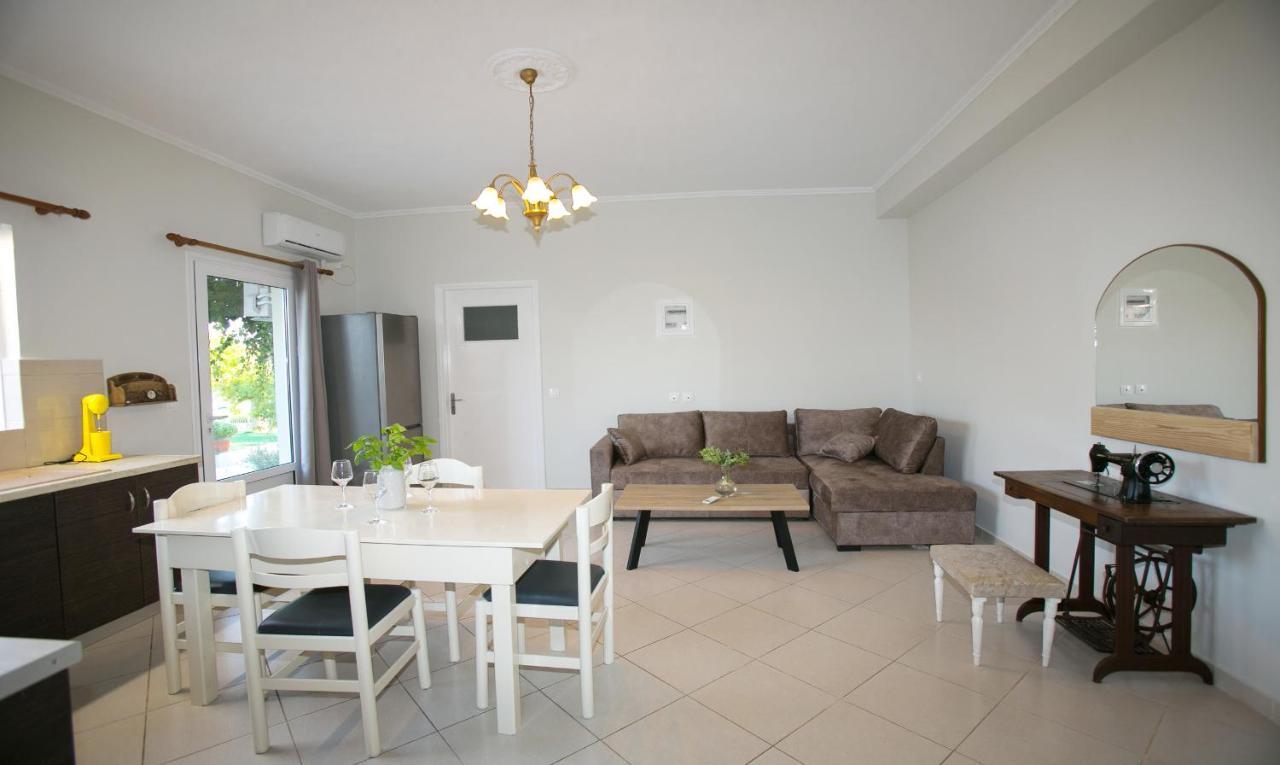 Babi'S Villa - Garden Apartment Lixouri Ngoại thất bức ảnh