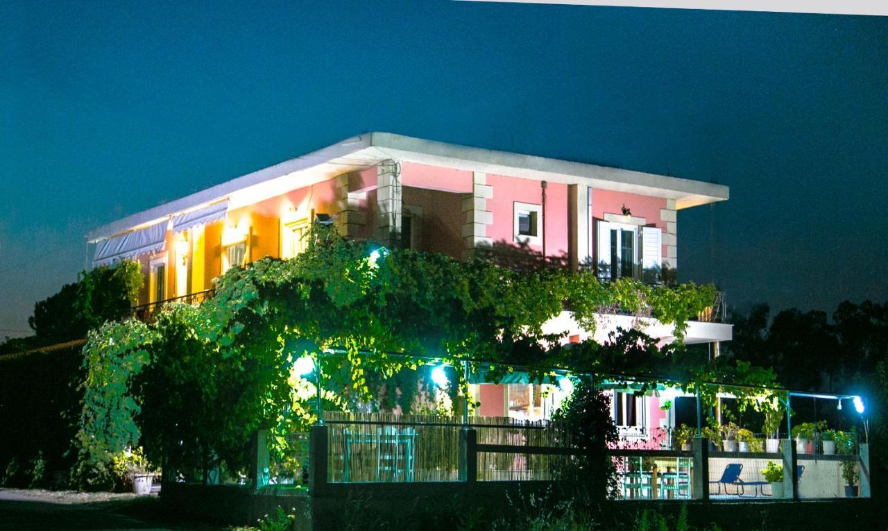 Babi'S Villa - Garden Apartment Lixouri Ngoại thất bức ảnh