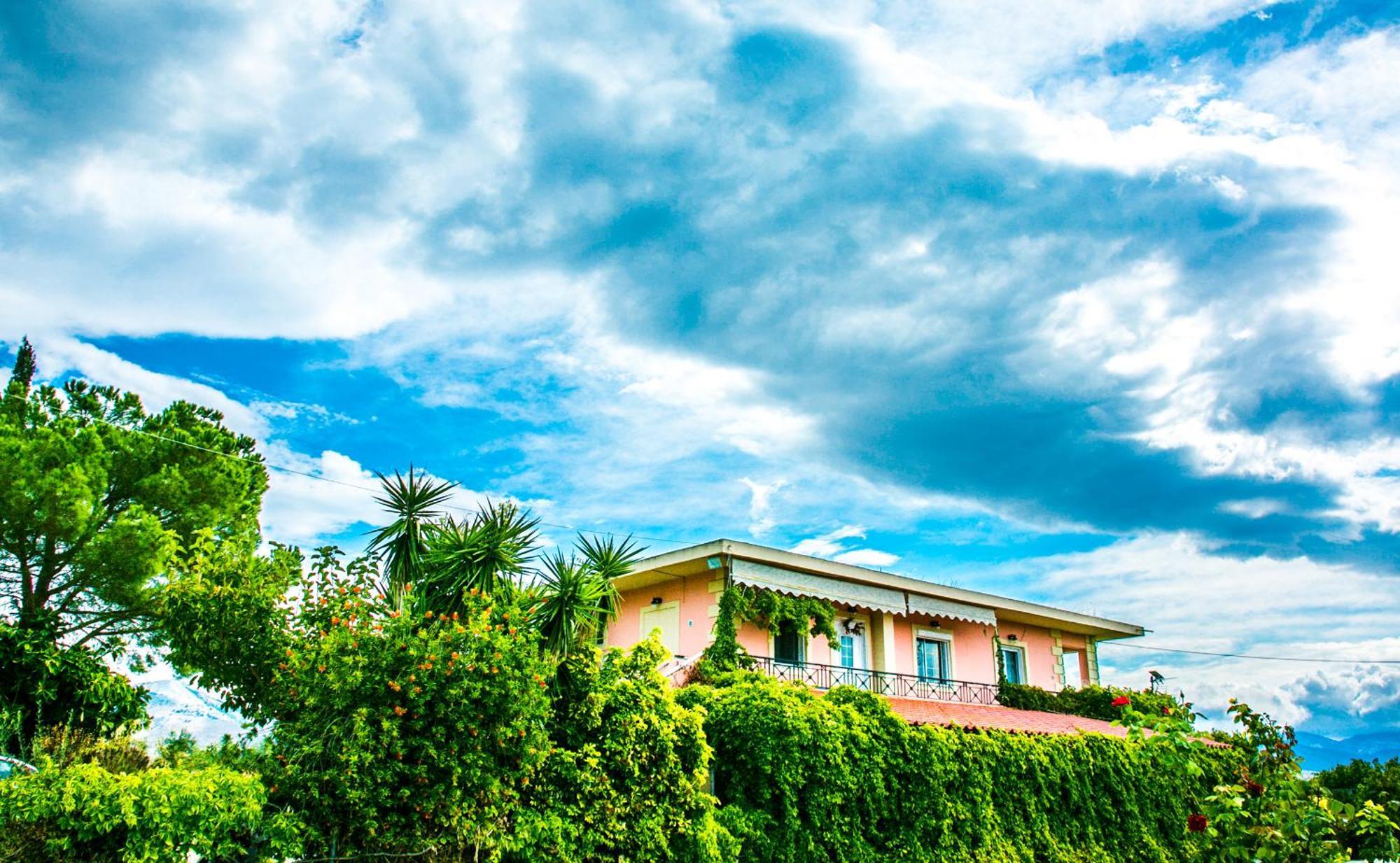 Babi'S Villa - Garden Apartment Lixouri Ngoại thất bức ảnh