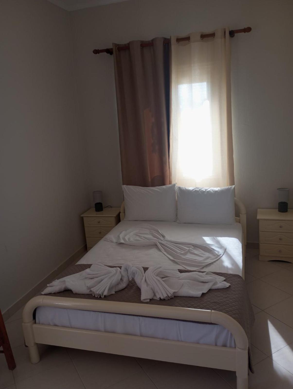 Babi'S Villa - Garden Apartment Lixouri Ngoại thất bức ảnh